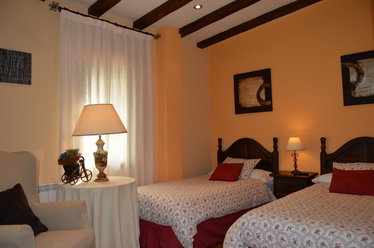 Posada Rural La Flor ลาสนาวาสเดลมาร์เกส ภายนอก รูปภาพ